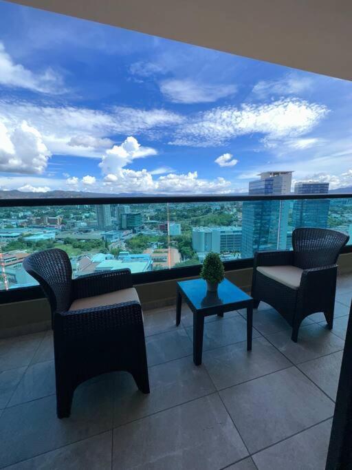 Luxury 2Br Apartment In Astria 605 特古西加尔巴 外观 照片